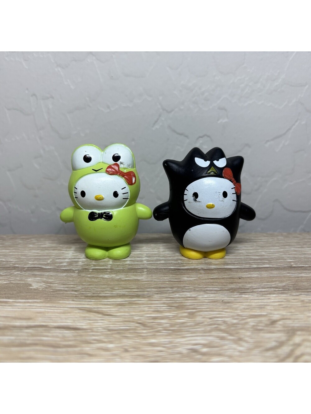 2016 Sanrio Hello Kitty Cosplay Figures Lot Keroppi & Badtz-Maru Costume Vinyl